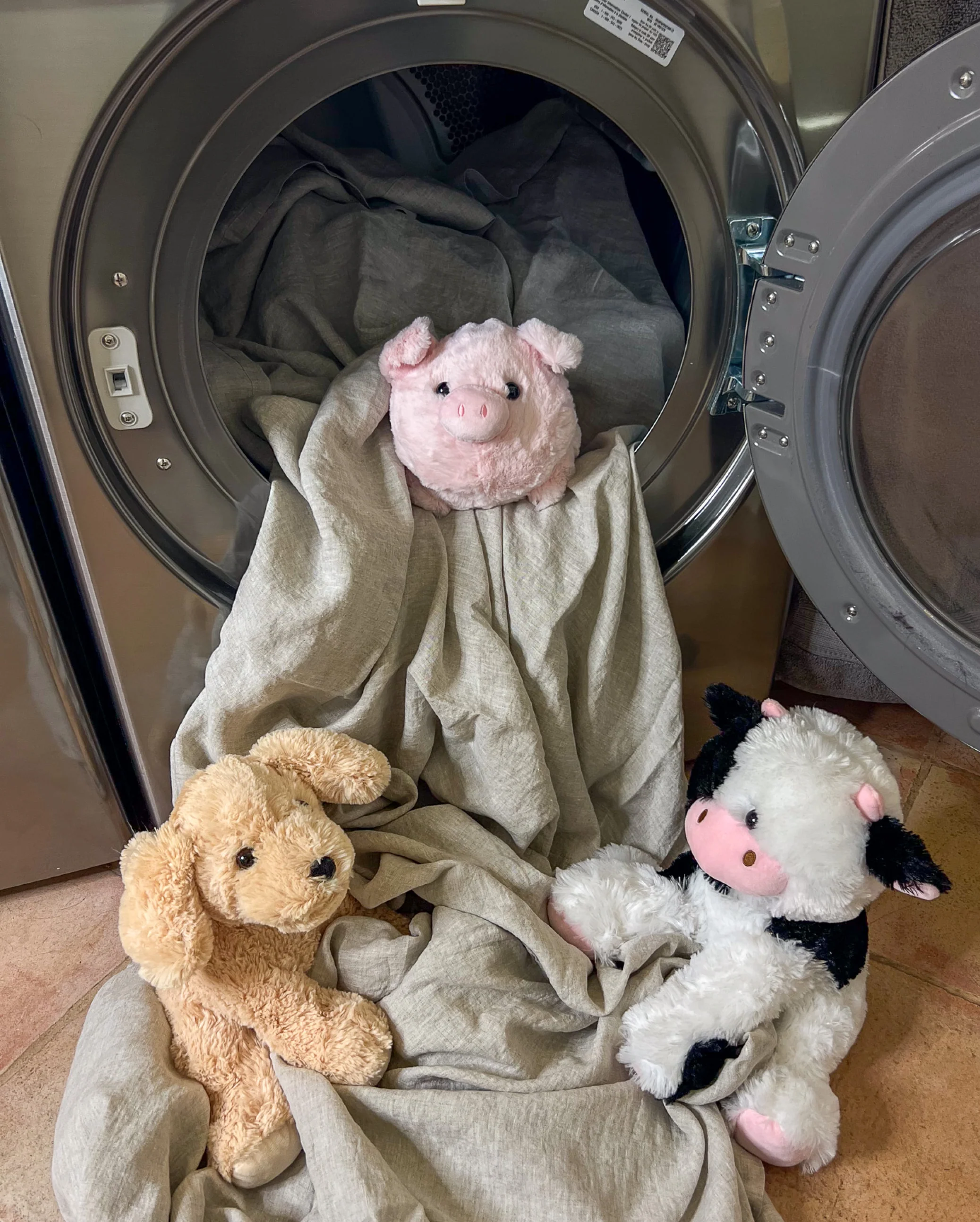 Peach the Pig - Image 8